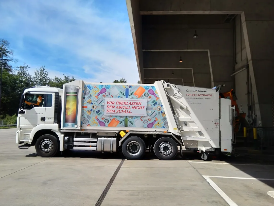 建筑装饰工程中全屋定制与成品家具的适配性分析